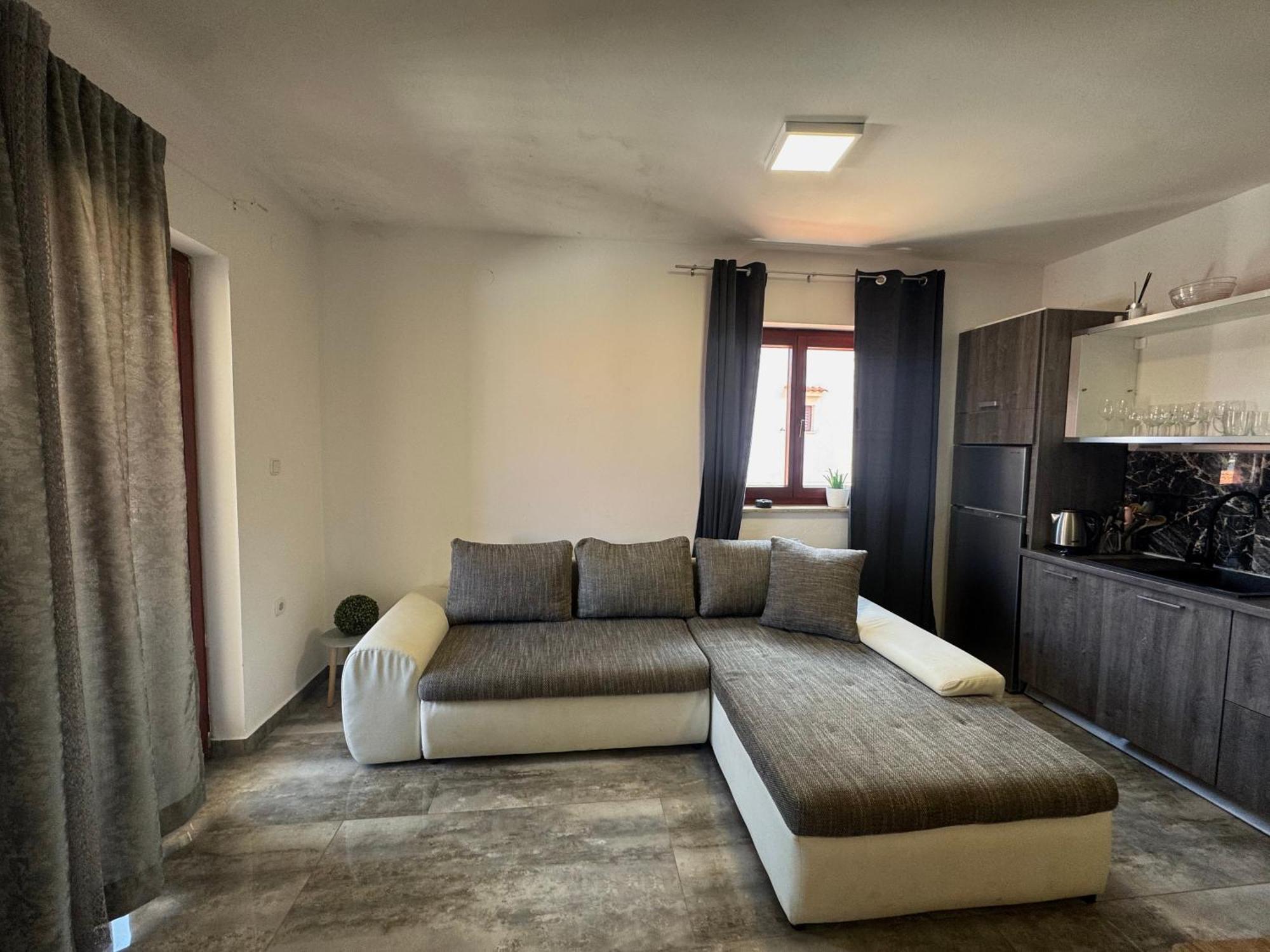 Apartments Orhidelia Njivice Luaran gambar