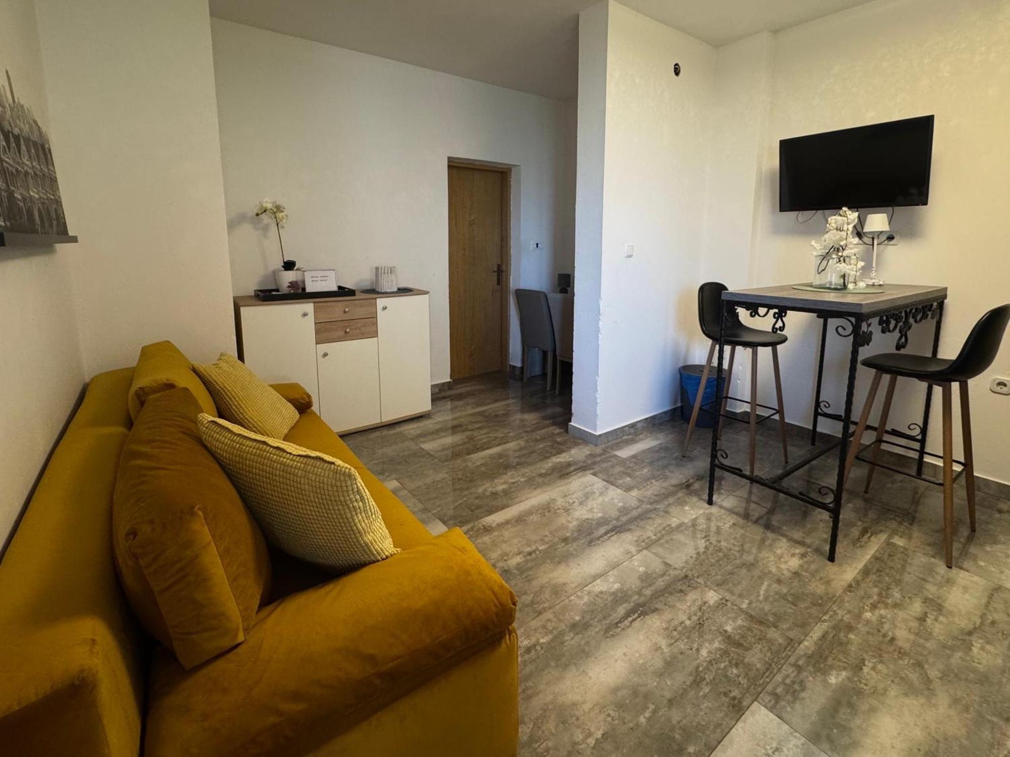 Apartments Orhidelia Njivice Luaran gambar
